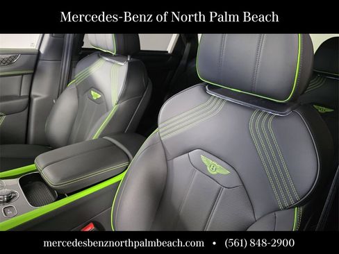 Used 2025 Bentley Bentayga image 11