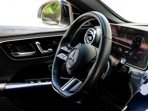 Used 2022 Mercedes-Benz C 300 4MATIC Sedan image 18