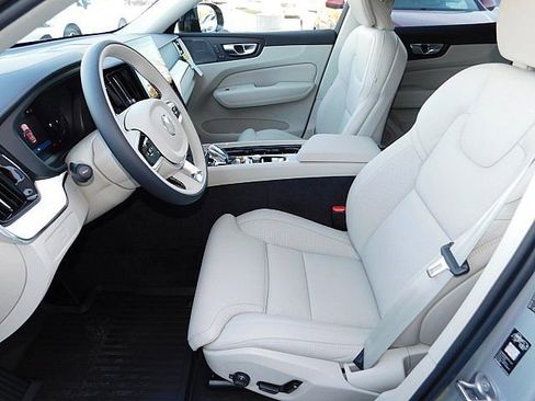 New 2026 Volvo XC60 B5 Ultra w/ Protection Package Premier image 14