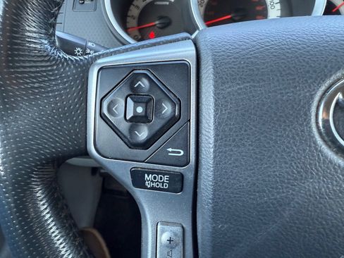 Used 2014 Toyota Tacoma 4x4 Double Cab image 19