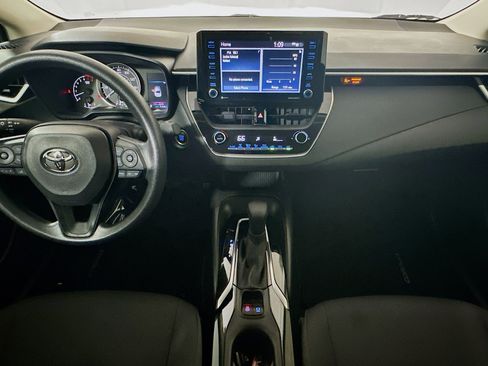 Used 2022 Toyota Corolla LE w/ LE Convenience Package FWD image 27