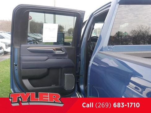 Used 2024 Chevrolet Silverado 2500 High Country w/ High Country Premium Package image 23