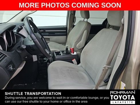 Used 2008 Dodge Grand Caravan SXT image 6