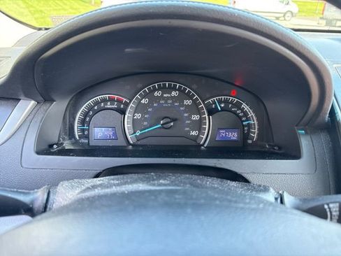 Used 2014 Toyota Camry XLE image 26