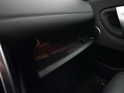 Used 2022 Land Rover Discovery Sport S image 30