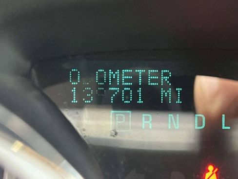 Used 2012 Chevrolet Traverse LT FWD image 4