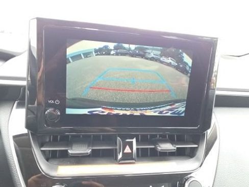 Used 2026 Toyota Corolla LE FWD image 19