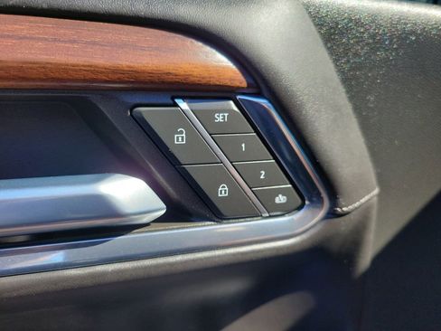 Certified 2024 GMC Sierra 2500 Denali Ultimate image 18