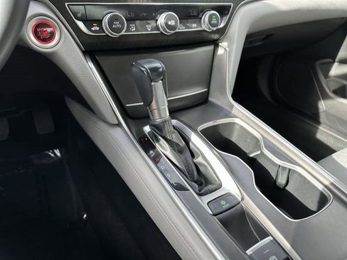 Used 2019 Honda Accord EX-L image 18