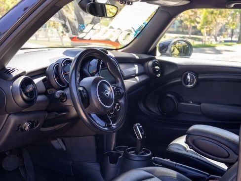 Used 2020 MINI Cooper 2-Door Hardtop image 33