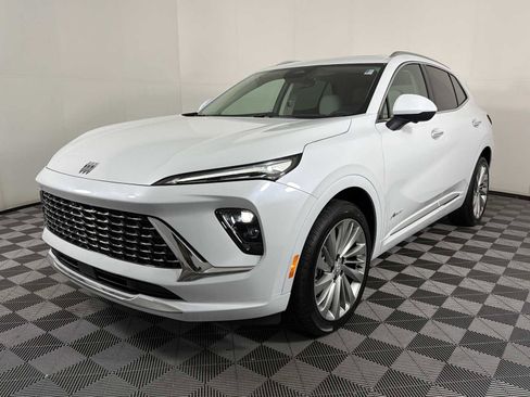 New 2026 Buick Envision Avenir image 3