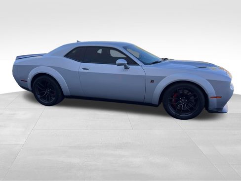 Used 2022 Dodge Challenger R/T Scat Pack RWD image 4