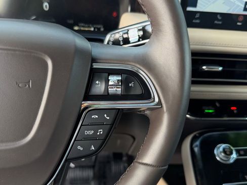 Used 2022 Lincoln Nautilus Reserve image 23