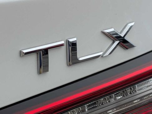 Used 2023 Acura TLX FWD image 12
