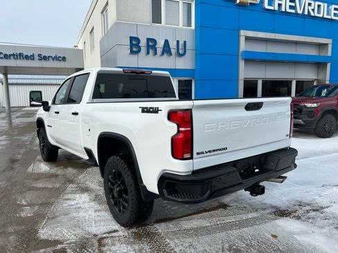 New 2026 Chevrolet Silverado 3500 LT w/ Trail Boss Package image 8