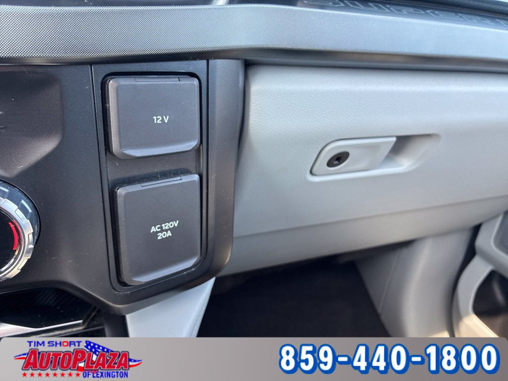 Used 2024 Ford F350 Limited w/ FX4 Off-Road Package AWD/4WD image 32