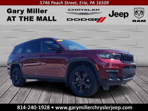 Used 2025 Jeep Grand Cherokee L Limited w/ Luxury Tech Group II AWD/4WD image 1