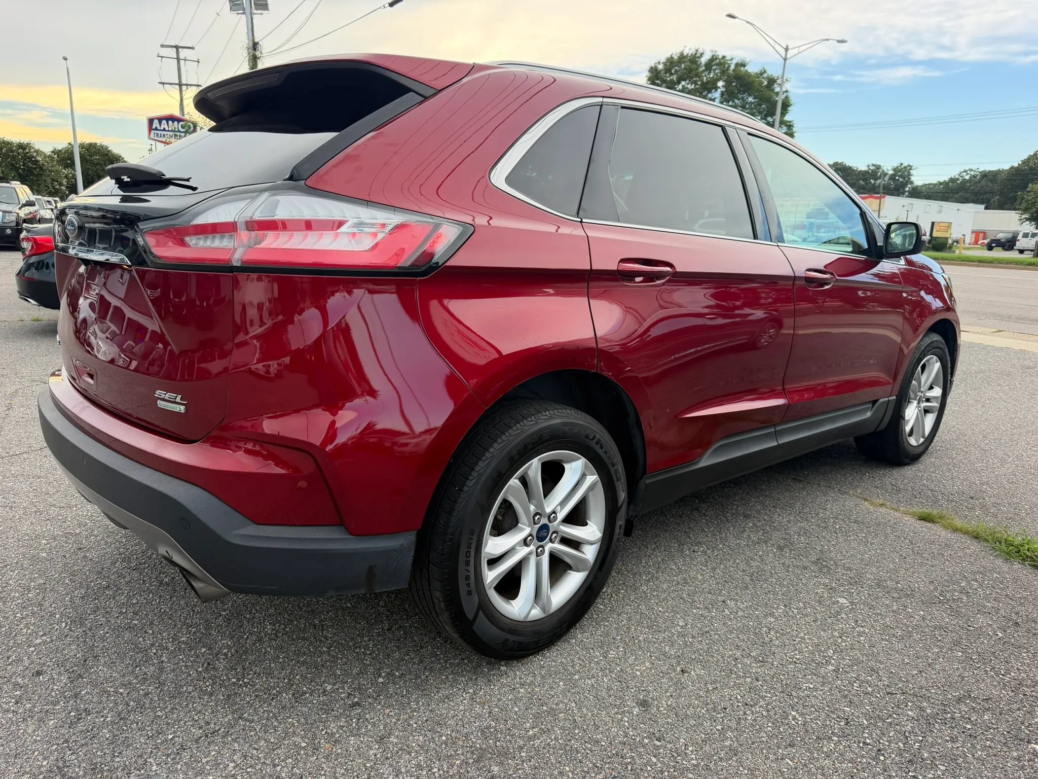Used 2019 Ford Edge SEL w/ Equipment Group 201A FWD image 5