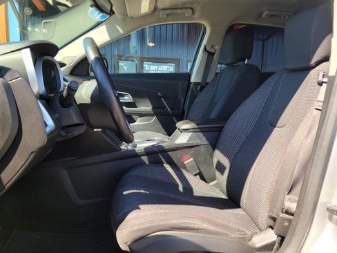 Used 2017 Chevrolet Equinox LT w/ Convenience Package image 13