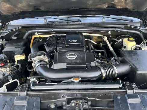 Used 2018 Nissan Frontier SV RWD image 32