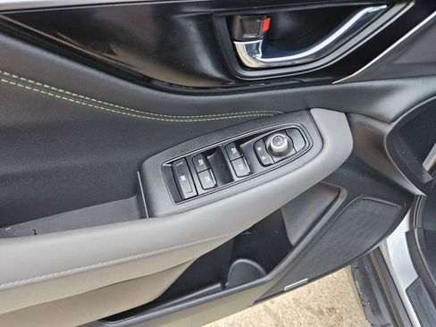 Used 2025 Subaru Outback Onyx Edition AWD/4WD image 15