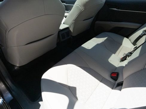 Used 2023 Toyota Camry XSE FWD image 22