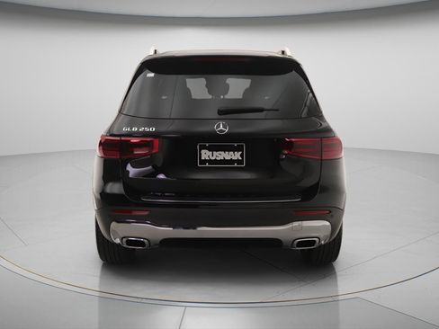 New 2026 Mercedes-Benz GLB 250 image 3