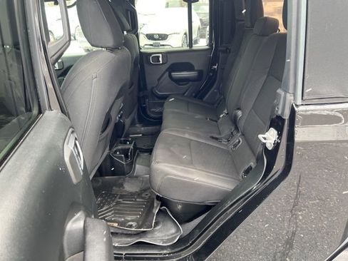 Used 2021 Jeep Gladiator Sport image 21