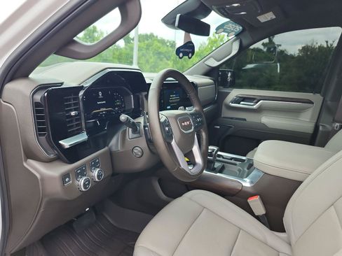 Certified 2025 GMC Sierra 1500 SLT w/ SLT Premium Package AWD/4WD image 16