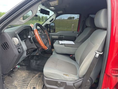 Used 2011 Ford F250 XLT AWD/4WD image 5