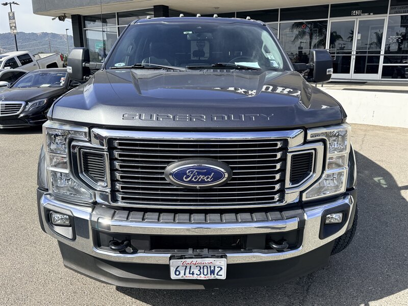 Used 2020 Ford F450 Lariat w/ Lariat Value Package AWD/4WD image 2