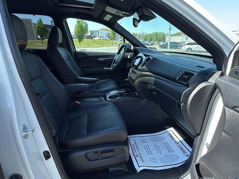 Used 2022 Honda Pilot TrailSport image 17