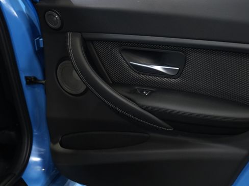 Used 2018 BMW M3 RWD image 29
