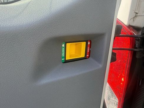 Used 2019 Ford Transit 150 XLT RWD image 42