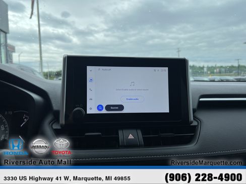 Used 2025 Toyota RAV4 XLE AWD/4WD image 17