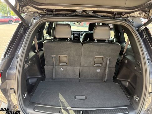 Certified 2025 Jeep Grand Cherokee L Laredo image 28