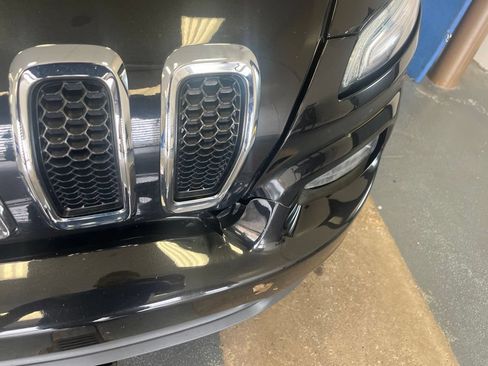 Used 2016 Jeep Cherokee Latitude AWD/4WD image 20