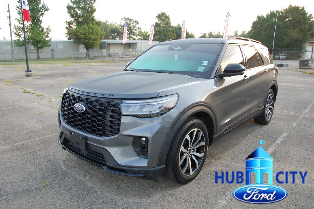 Used 2025 Ford Explorer ST-Line RWD image 1