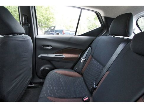 Used 2023 Nissan Kicks SR FWD image 9
