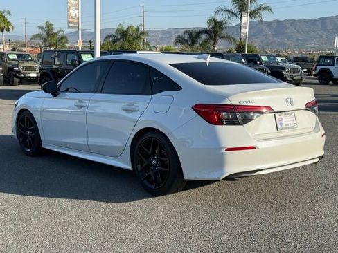 Used 2024 Honda Civic Sport image 2