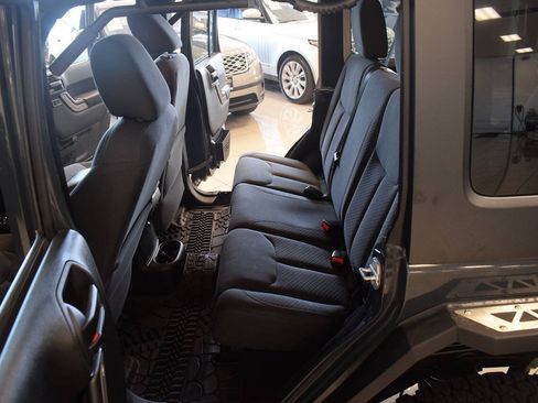 Used 2017 Jeep Wrangler Unlimited Sport w/ Quick Order Package 24S AWD/4WD image 34