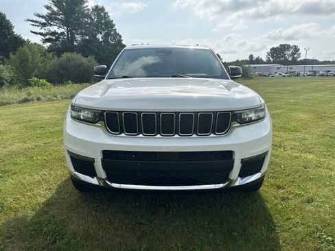 Used 2022 Jeep Grand Cherokee L Limited AWD/4WD image 8