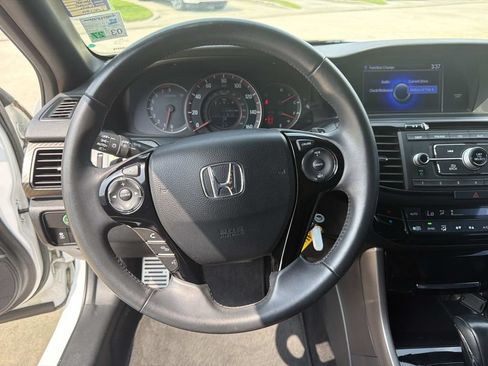 Used 2017 Honda Accord Sport image 21