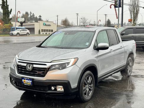 Used 2018 Honda Ridgeline Sport image 3