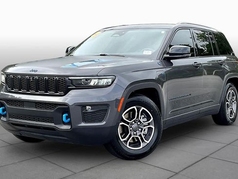 Used 2022 Jeep Grand Cherokee Trailhawk AWD/4WD image 2