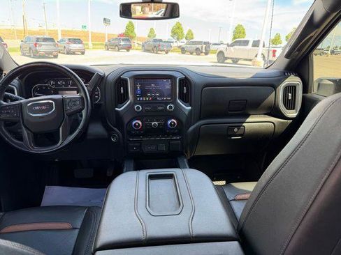 Used 2022 GMC Sierra 2500 AT4 w/ Gooseneck/5TH Wheel Package image 11