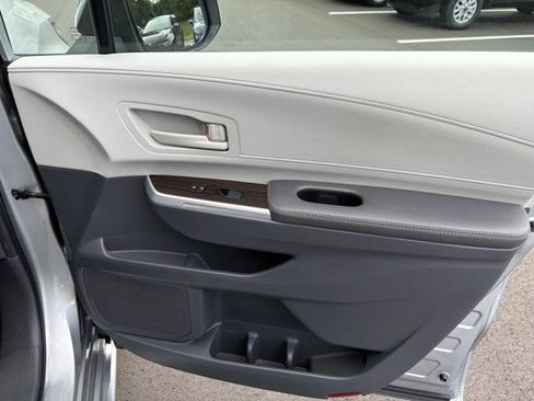 Certified 2024 Toyota Sienna LE w/ LE Plus Package AWD/4WD image 13