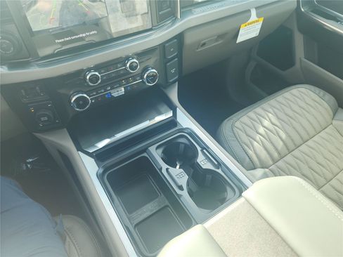 New 2026 Ford F350 Platinum w/ Platinum Plus Package AWD/4WD image 38