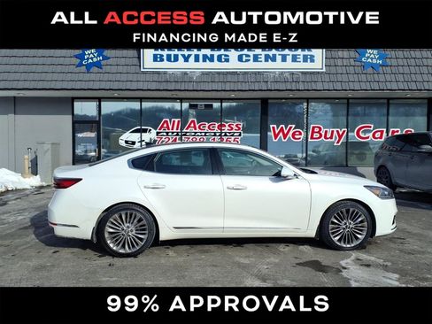 Used 2018 Kia Cadenza Limited image 1