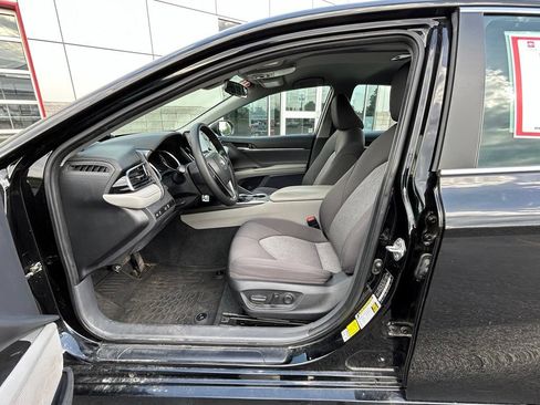 Used 2023 Toyota Camry LE FWD image 16